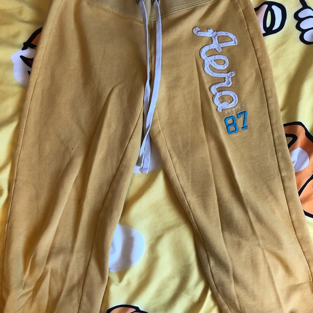 Aeropostale Yellow Jogger Sweatpants with Aero 87 Applique